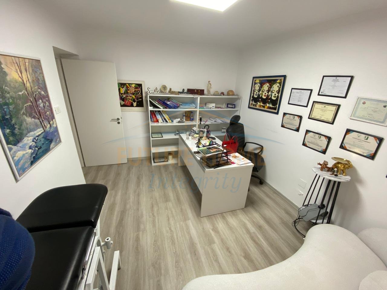Rent, Business environment, Myslum Shyri, Tirana.
