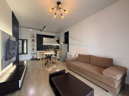 In vendita, Appartamento 1+1, Ali Demi, Tirana.
