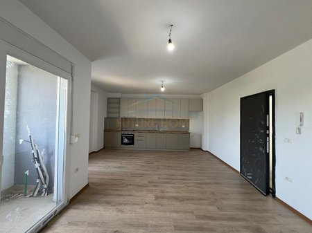 Rent, Apartment 2+1+2, 5 May Street, Tirana