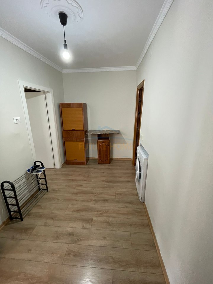 Qera, Apartament  1+1, Laprakë , Tiranë.