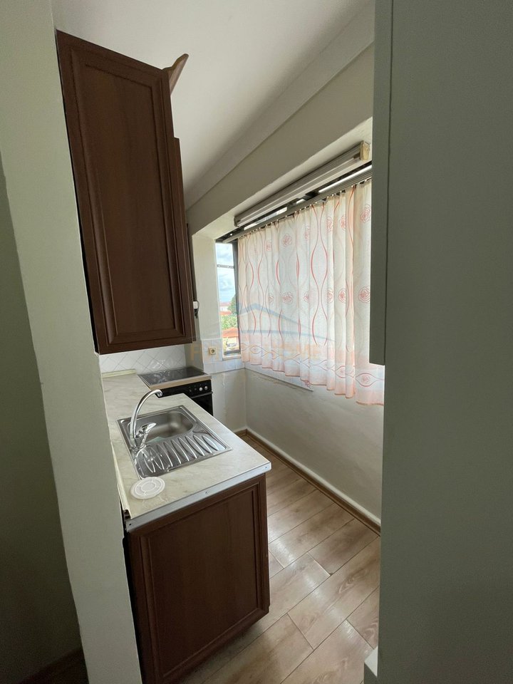 Qera, Apartament  1+1, Laprakë , Tiranë.