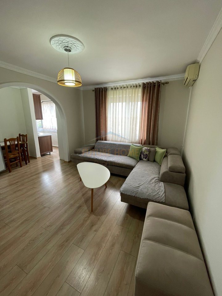 Qera, Apartament  1+1, Laprakë , Tiranë.