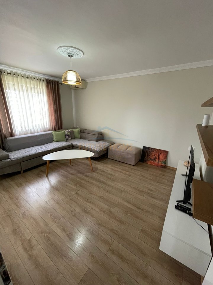 Qera, Apartament  1+1, Laprakë , Tiranë.