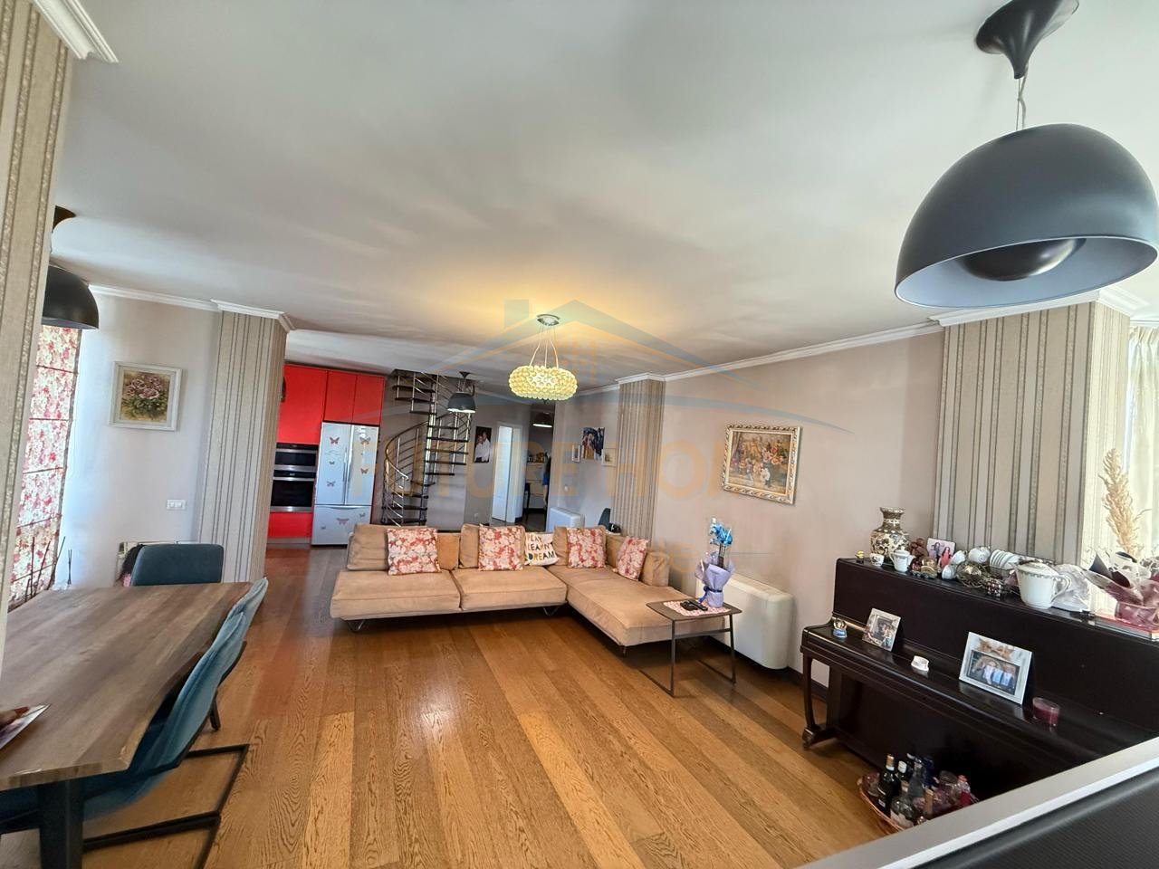 For sale, 2+1 Apartment, Shigjeta Building, Tirana
