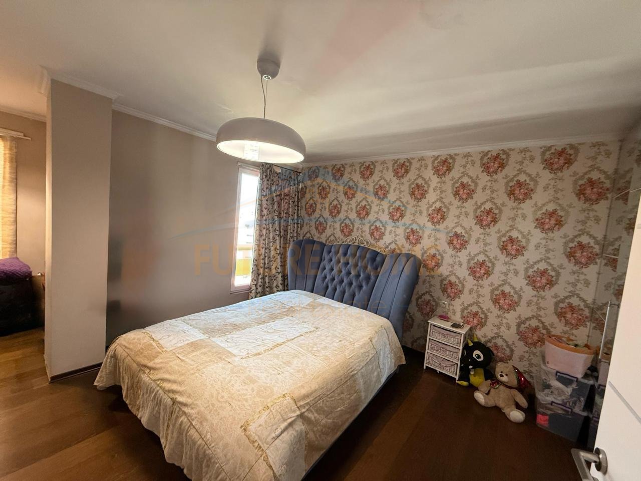 For sale, 2+1 Apartment, Shigjeta Building, Tirana