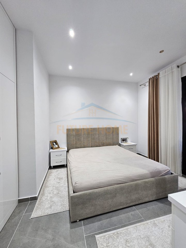Shitet,Apartament 1+1, Selite, Tirane