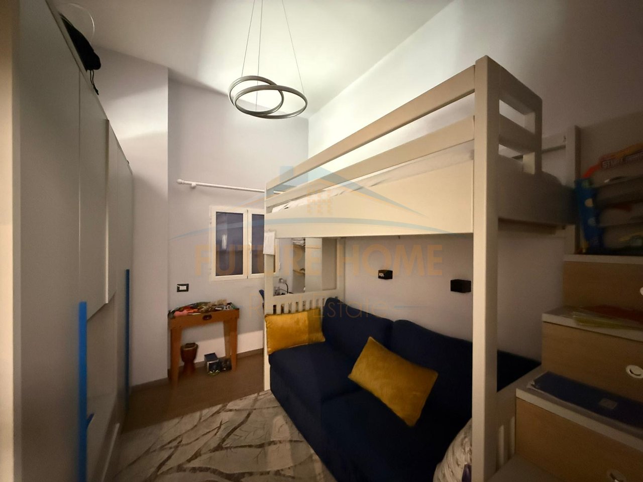 Shitet, Apartament 3+1+2, Fresk, Tiranë