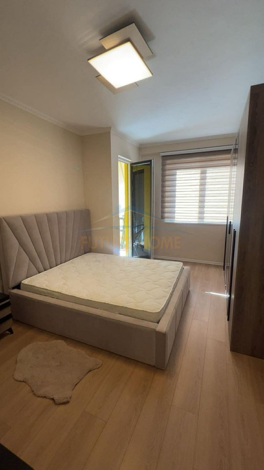 Affitto, Appartamento 2+1+2 + Posto Auto, Grand Gallery, Tirana