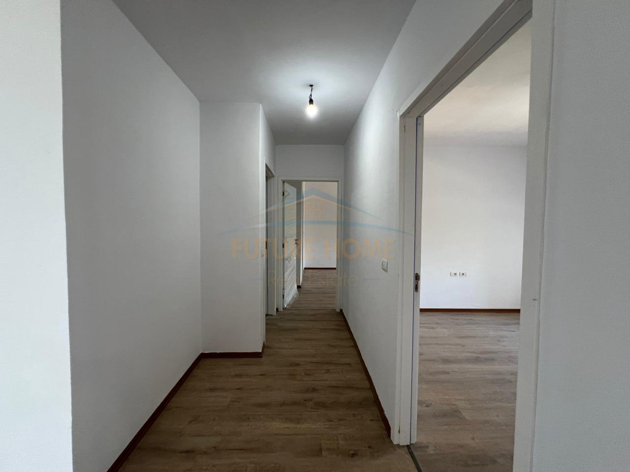 Affitto, Appartamento 2+1+2, Via 5 Maggio, Tirana