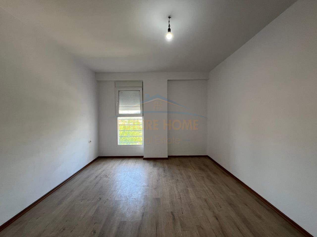 Affitto, Appartamento 2+1+2, Via 5 Maggio, Tirana