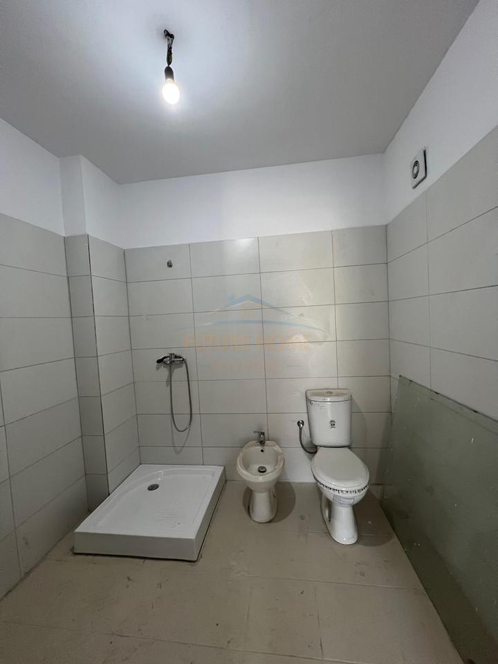 Qera,Apartament 2+1+2, Rruga 5 Maj, Tirane