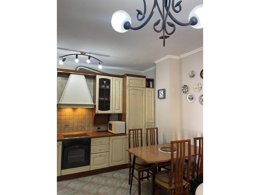 For rent, 2+1 Apartment, Myslym Shyri, Tirana.