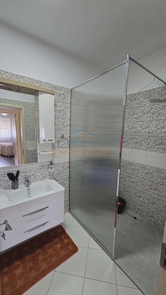 Shitet, Apartament 2+1+2, Kompleksi Prestige, Rruga Jordan Misja