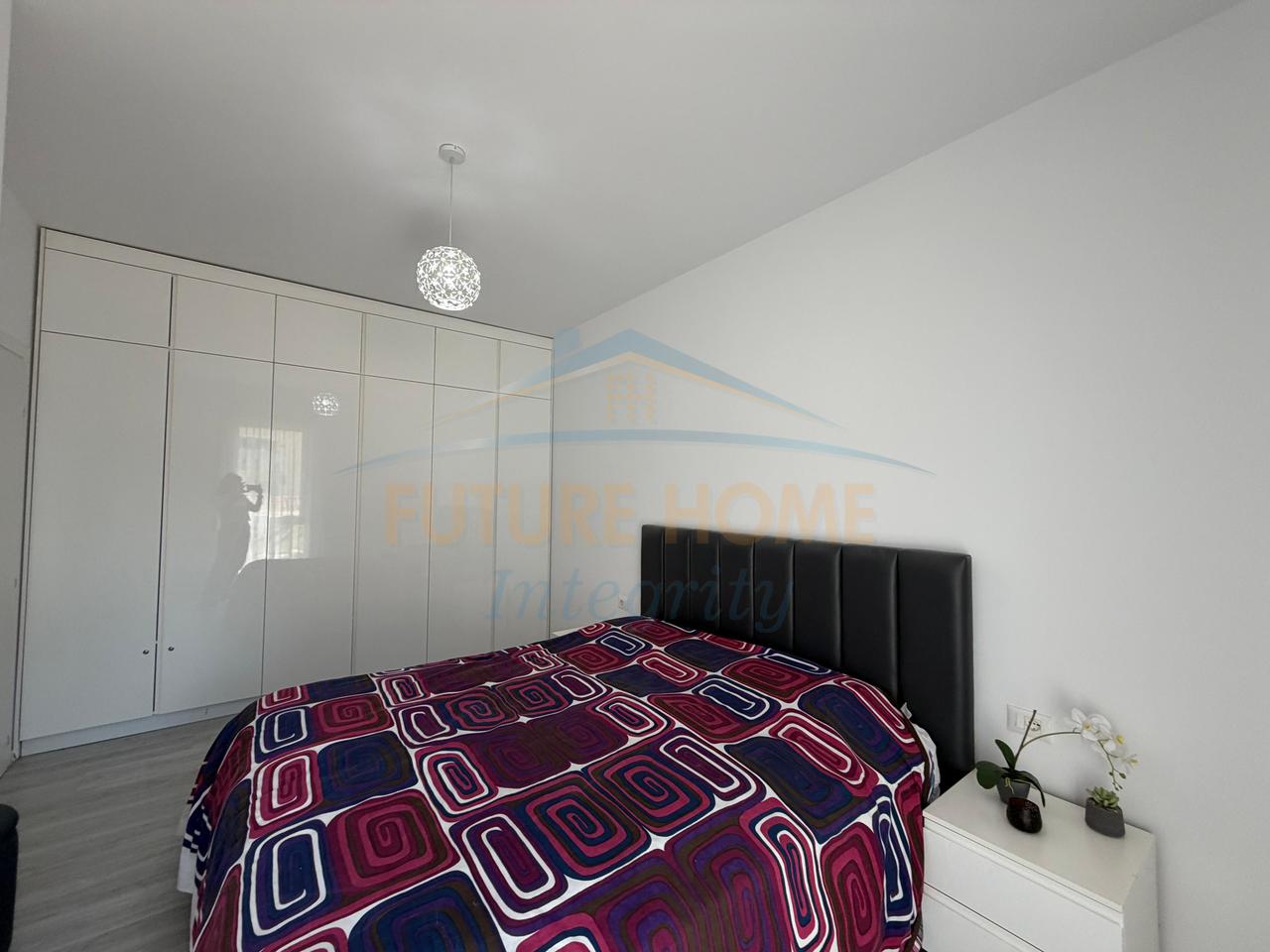 Qera, Apartament 1+1, Qendër, Tiranë.
