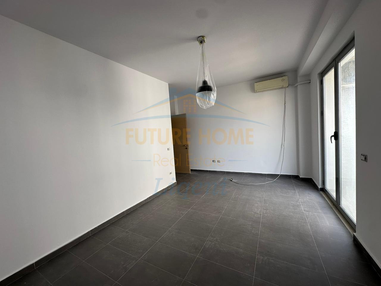 In vendita, Appartamento 2+1, Kinostudio, Tirana
