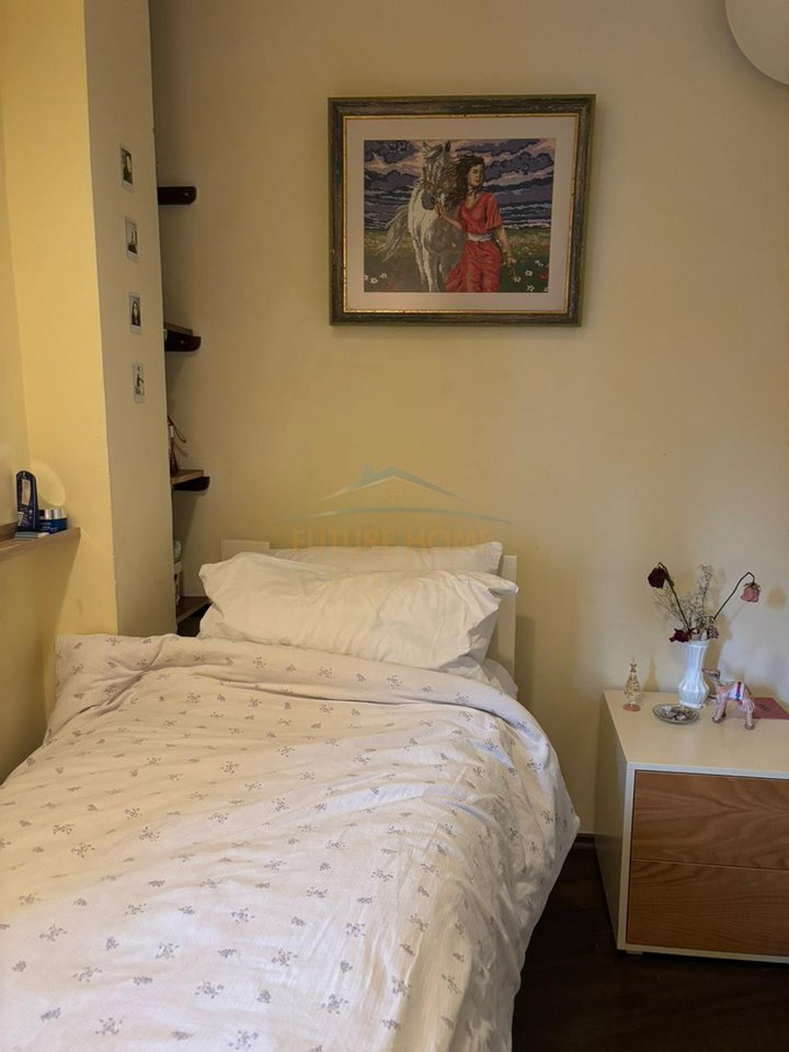 Qira, Appartamento 3+1+2, Piazza Skenderbej, Tirana