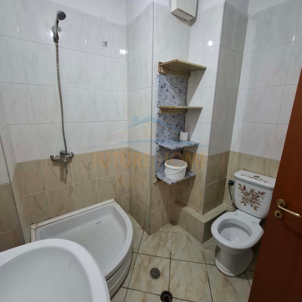 For sale, 2+1 Apartment, Çabej Buildings, Misto Mame
