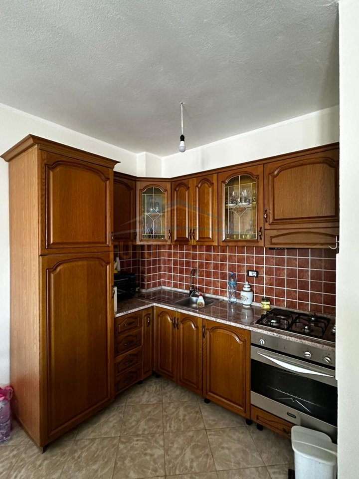 Qera, Apartament 2+1, Lagja 18, Durres