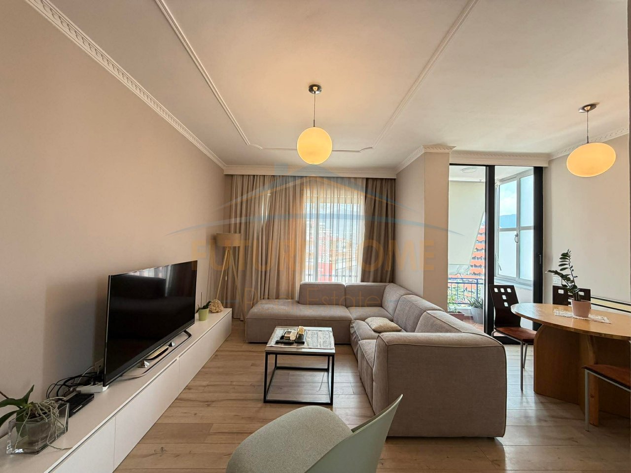 For rent, 2+1 Apartment, Kosovarëve Street