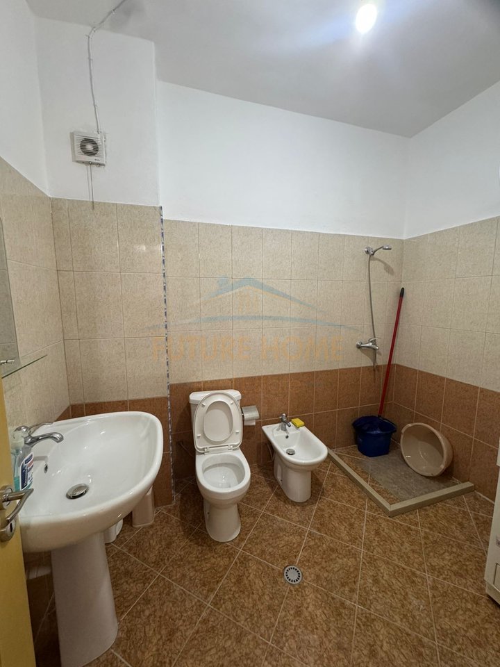 Affitto, Appartamento 1+1, Fresku, Via Dajti, Tirana