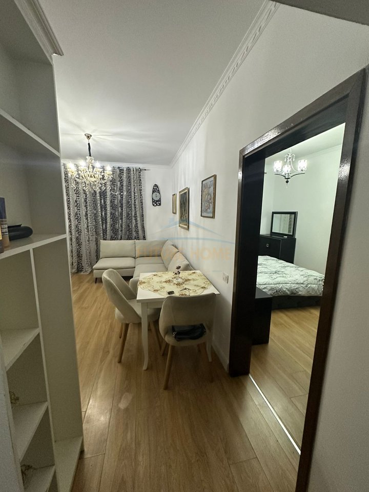 Qira, Appartamento 2+1, Edifici Shallvare, Tirana