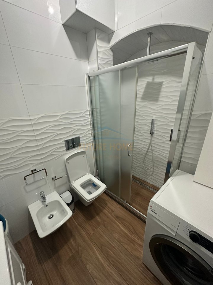 Qira, Appartamento 2+1, Edifici Shallvare, Tirana