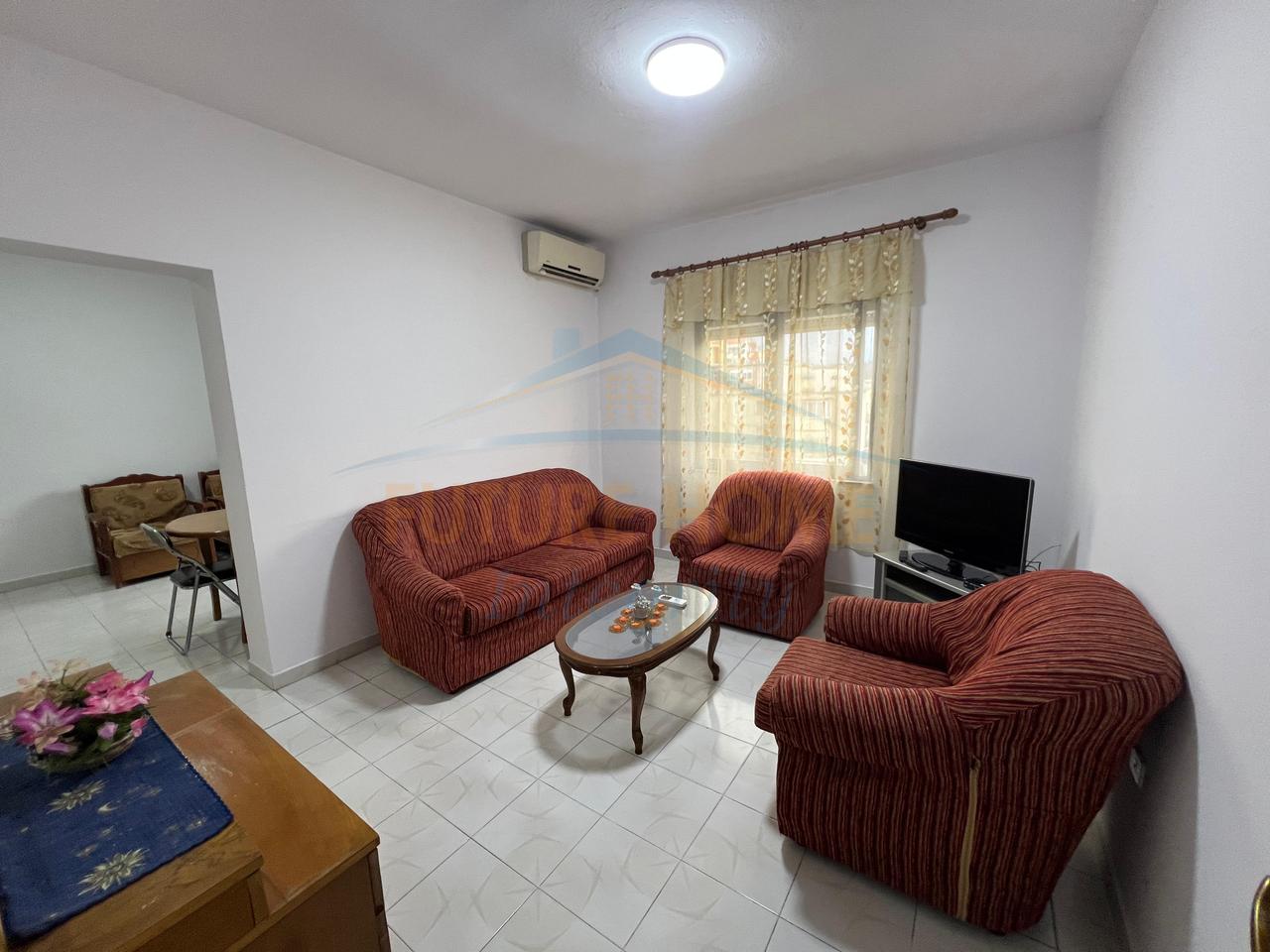 Shitet, Apartament 1+1, Rruga e Elbasanit, Tiranë.