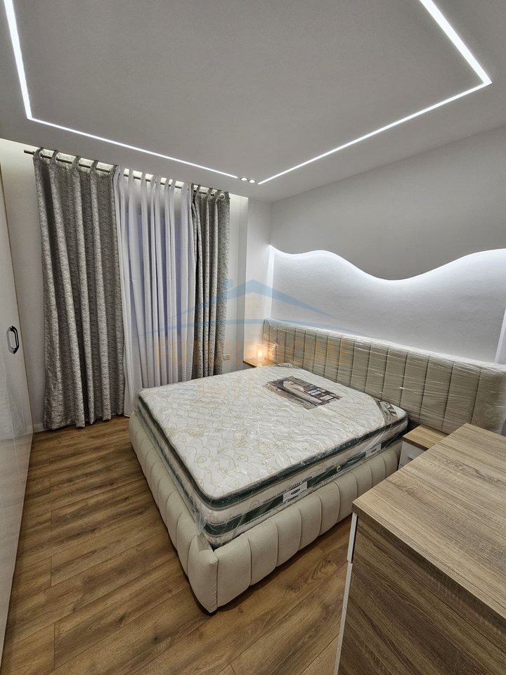 Shitet, Apartament 2+1,Misto Mame