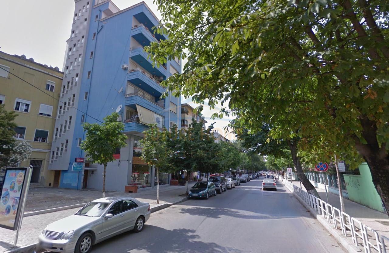Qira, Garsoniere, Gjimnazi Petro Nini Luarasi, Tirane.