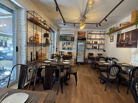 In vendita, attività Bar-Ristorante, Via Frederik Shiroka, Tirana