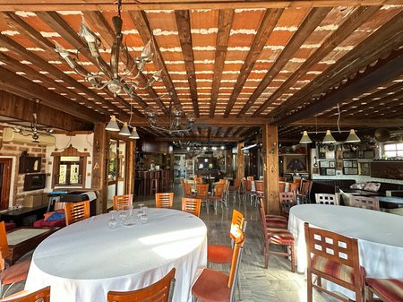 Qera, Bar - Restorant, Poligrafiku, Tiranë .