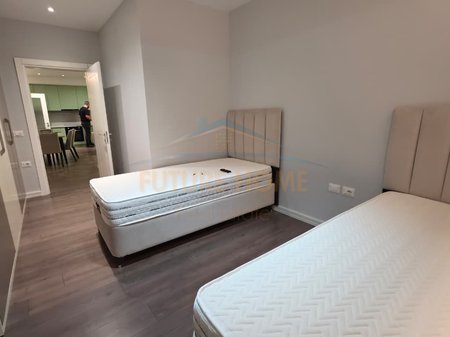 Shitet, Apartament 2+1, Liqeni i Thate, Tirane.