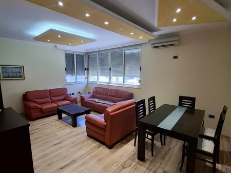 Qira,Apartament 3+1,Komuna e Parisit,Tirane.