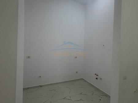 Qera , Apartament 2+1 , Donika center , Tirane