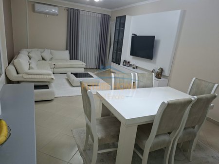 Shitet, Apartament 2+1, Yzberisht, Tiranë
