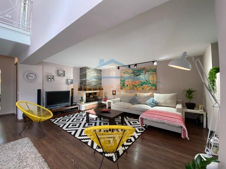 Qira, Duplex + Verande, Bllok