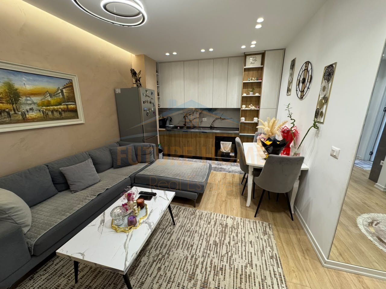 Shitet, Apartament 2+1, Kompleksi Fratari, Unaza e Re