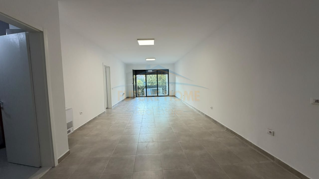 Rent, Apartment 3+1+2, Dry Lake, Tirana.