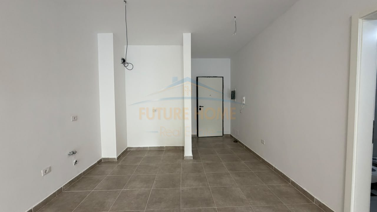 Rent, Apartment 3+1+2, Dry Lake, Tirana.