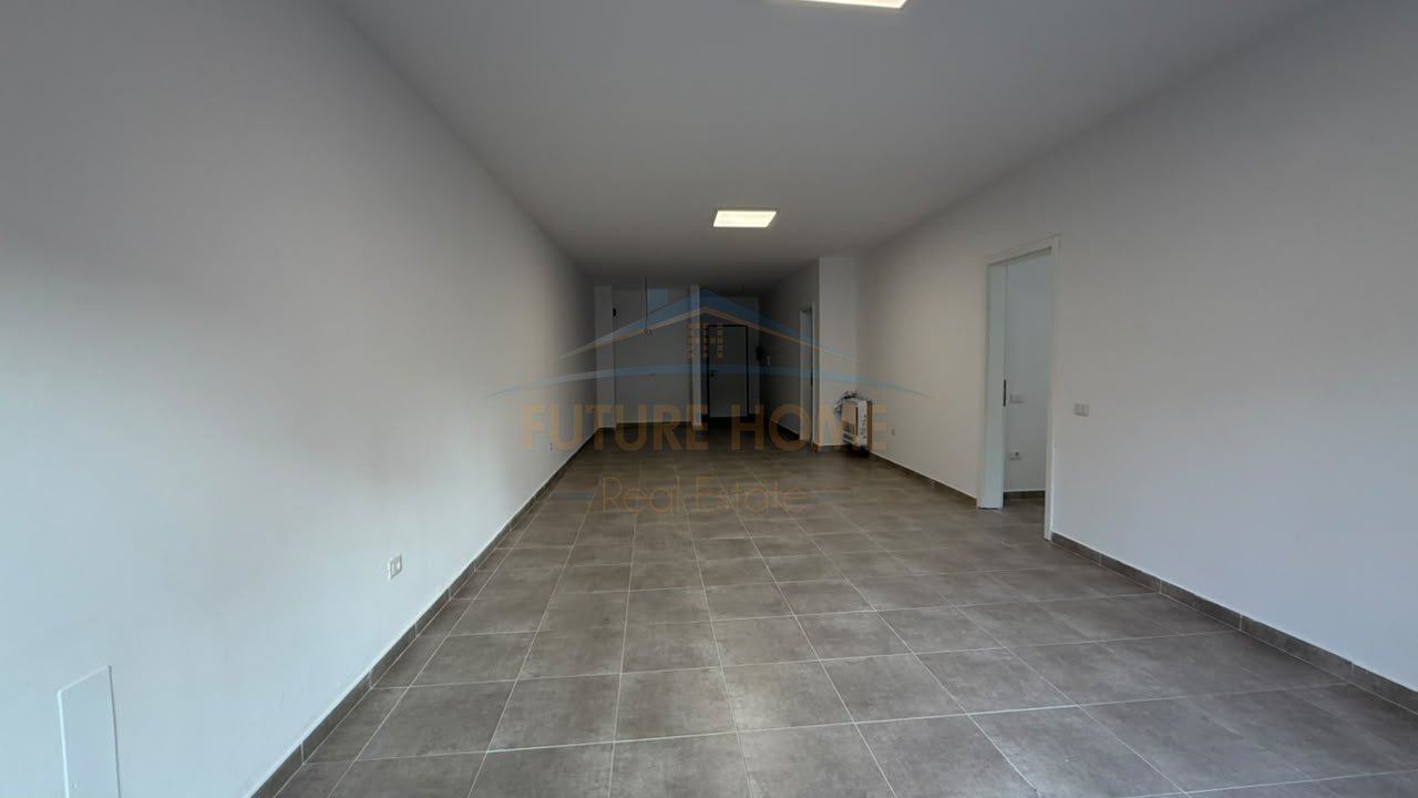 Rent, Apartment 3+1+2, Dry Lake, Tirana.