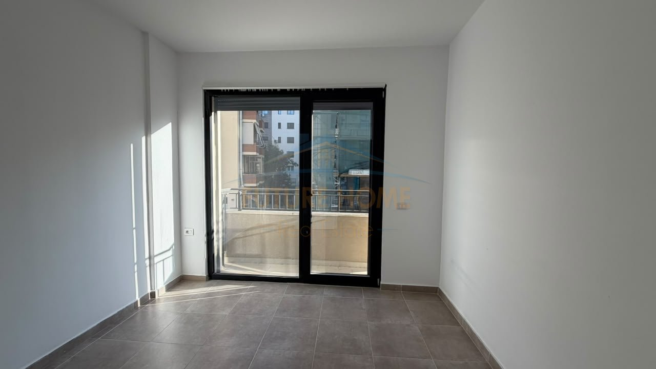 Rent, Apartment 3+1+2, Dry Lake, Tirana.