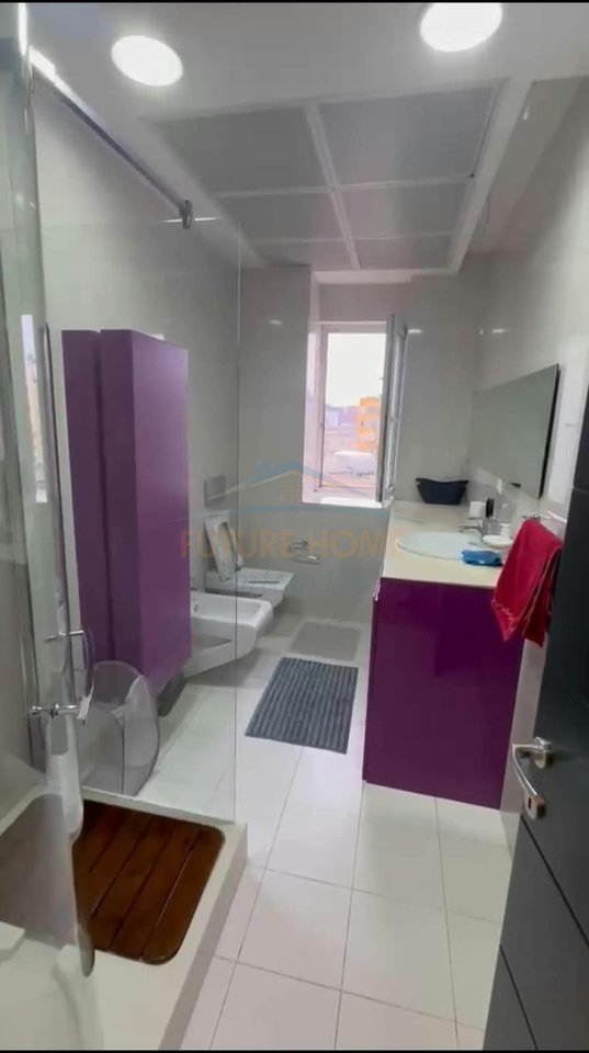 Qera, Apartament 3+1+2, Rruga Mine Peza, Tiranë.