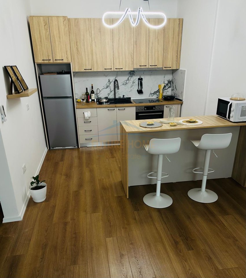 Rent, Apartment 1+1,"Galeria Roma", "Kavajes" Street, Tirana.