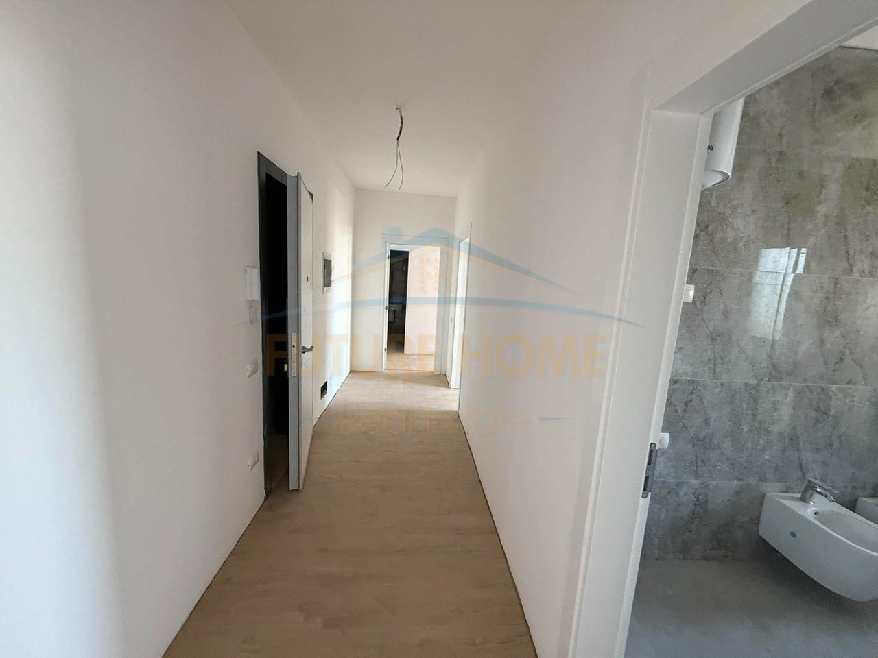 Shitet, Apartament 2+1+2, Kamëz, Tek Ulliri