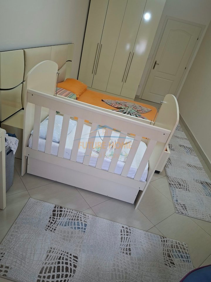 Shitet, Apartament 2+1, Yzberisht, Tiranë