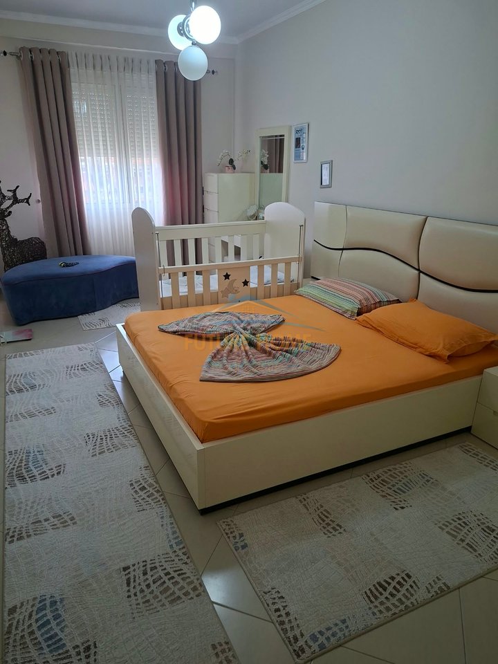 Shitet, Apartament 2+1, Yzberisht, Tiranë