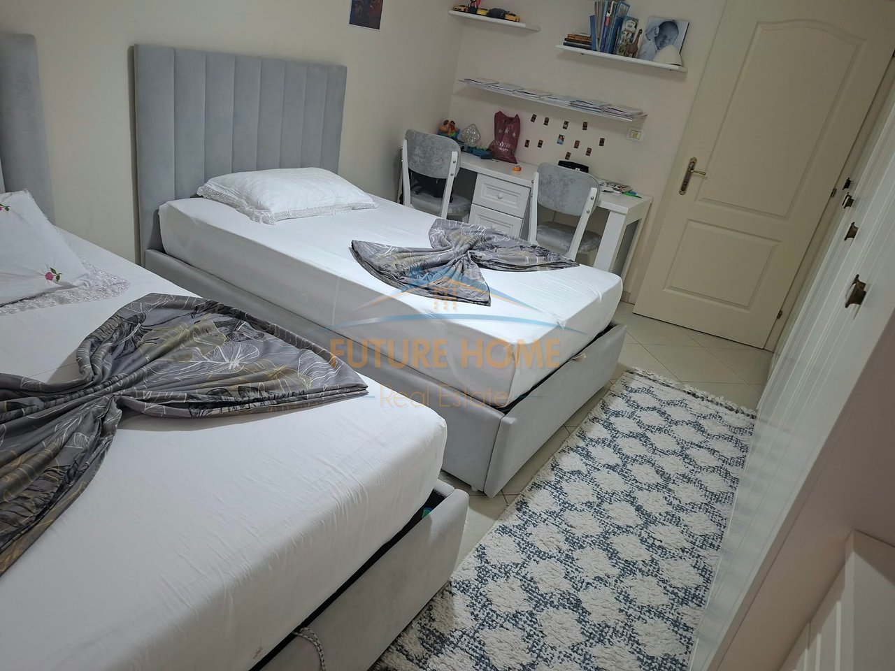 Shitet, Apartament 2+1, Yzberisht, Tiranë