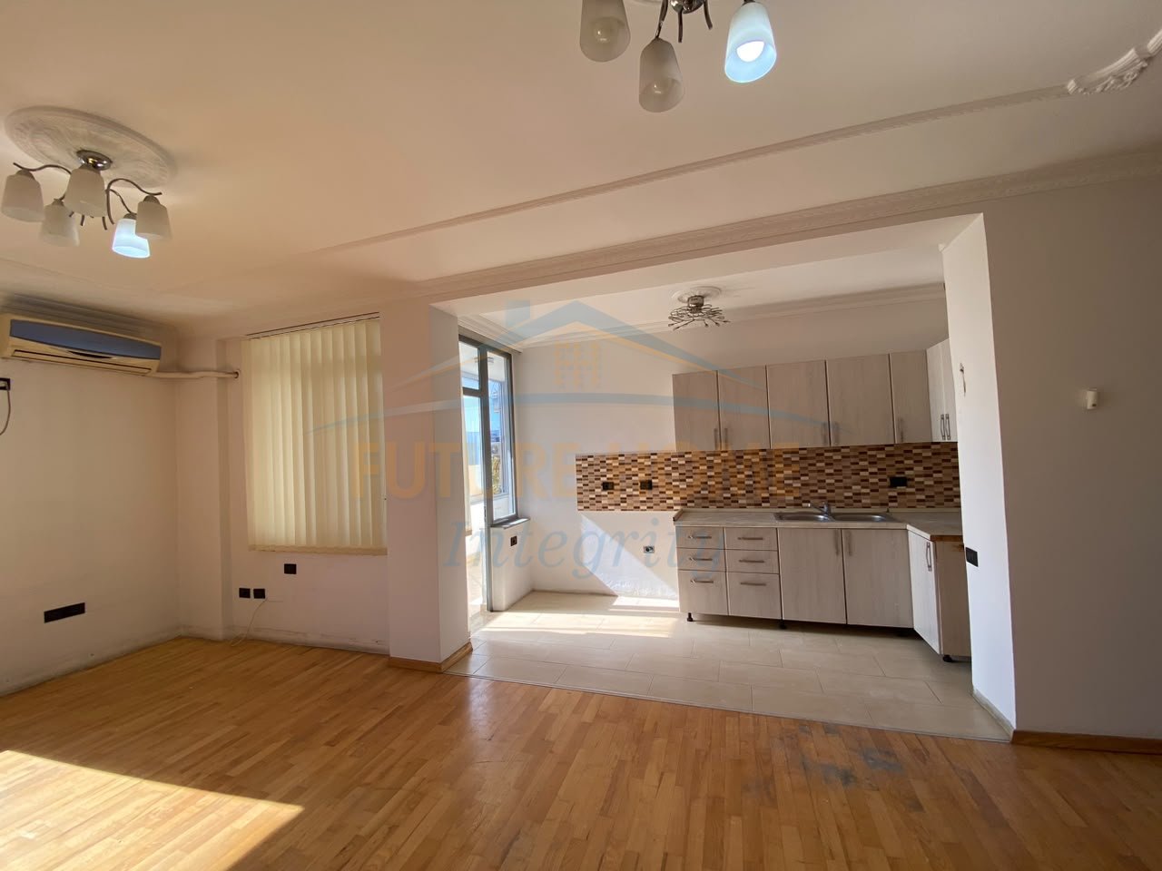 For sale, Apartment 2+1+2, Center, Tirana.
