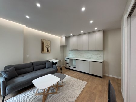 Shitet, Apartament 1+1, Komuna e Parisit, Tirane