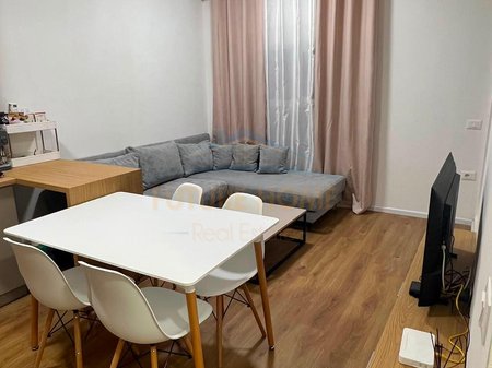 Shitet, Apartament 1+1, Ali Demi, Tiranë